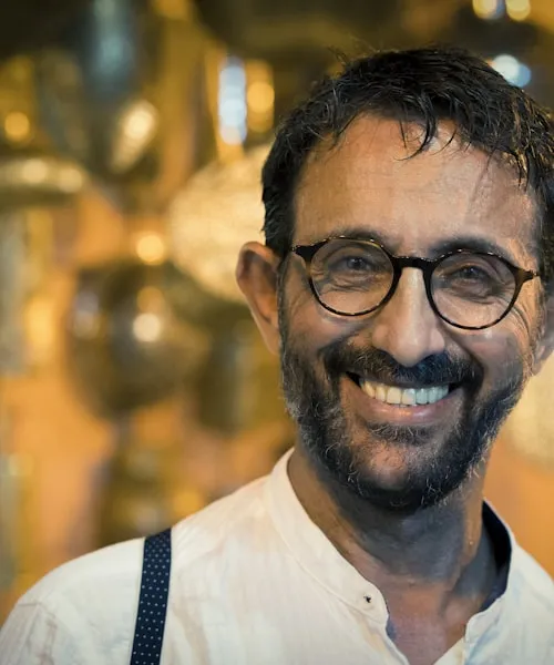 Javier Torres, Ferretería Torres